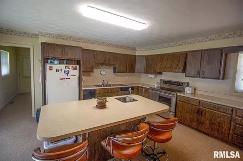 1439 E 3rd St, Centralia, IL 62801 photo 10
