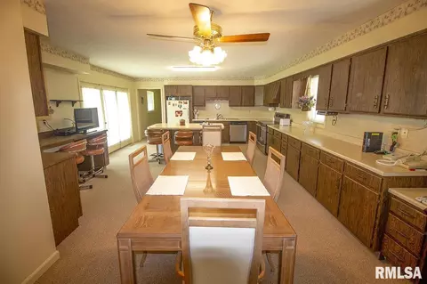 1439 E 3rd St, Centralia, IL 62801 photo 8