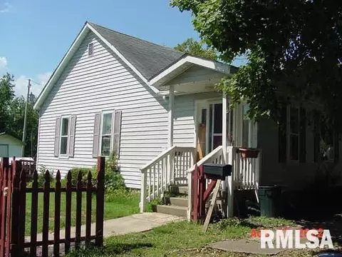 617 S 25th St, Herrin, IL 62948 photo 2