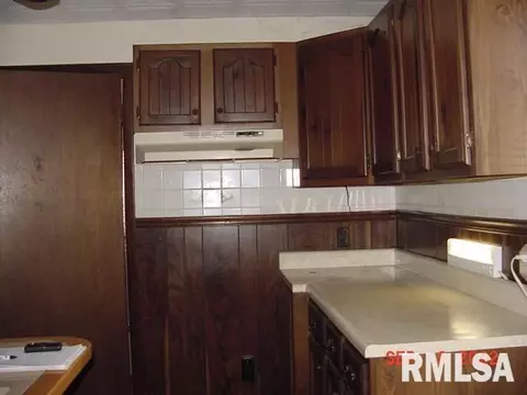 617 S 25th St, Herrin, IL 62948 photo 5
