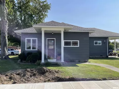 210 W Rea, Valier, IL 62891 photo 2