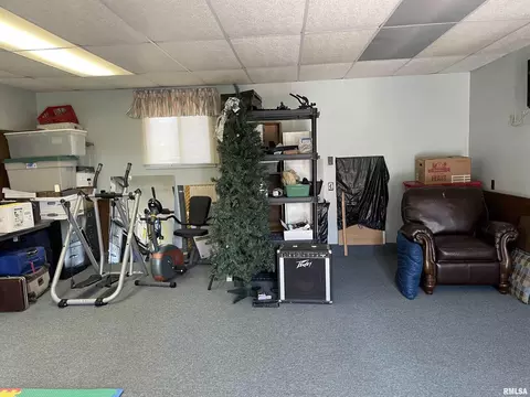 210 W Rea, Valier, IL 62891 photo 27