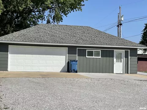 210 W Rea, Valier, IL 62891 photo 13