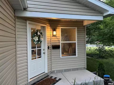 1103 E Union St, Marion, IL 62959 photo 31