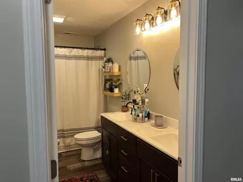 1103 E Union St, Marion, IL 62959 photo 18