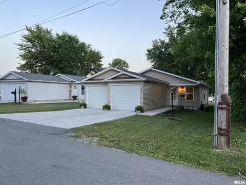 1103 E Union St, Marion, IL 62959 photo 33