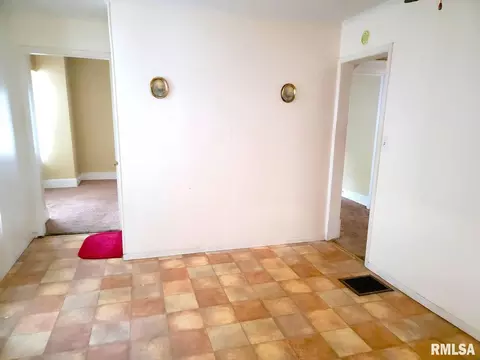 324 Leafland Ave, Centralia, IL 62801 photo 12