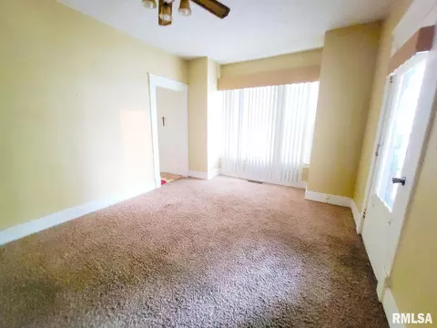 324 Leafland Ave, Centralia, IL 62801 photo 5