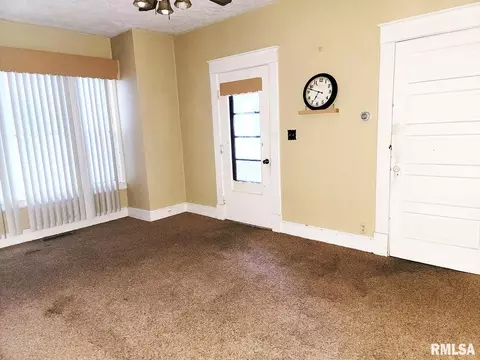 324 Leafland Ave, Centralia, IL 62801 photo 4