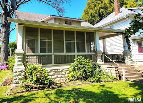 324 Leafland Ave, Centralia, IL 62801 photo 2