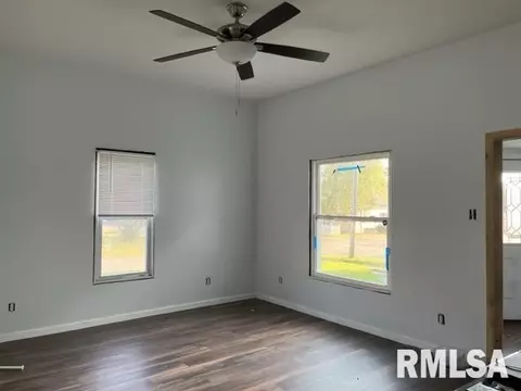 1001 S 11th St, Herrin, IL 62948 photo 8