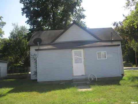 202 E Coal St, Buckner, IL 62819 photo 3