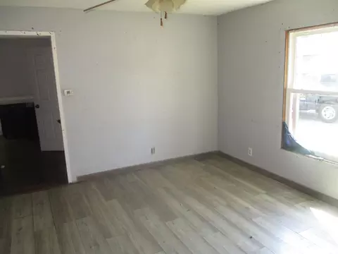 202 E Coal St, Buckner, IL 62819 photo 6