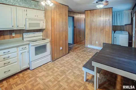 219 E 3rd St, Sparta, IL 62286 photo 11