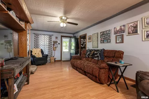 14727 Allen Rd, Herrin, IL 62948 photo 5