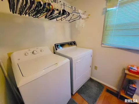 715 E 11th St, Centralia, IL 62801 photo 28