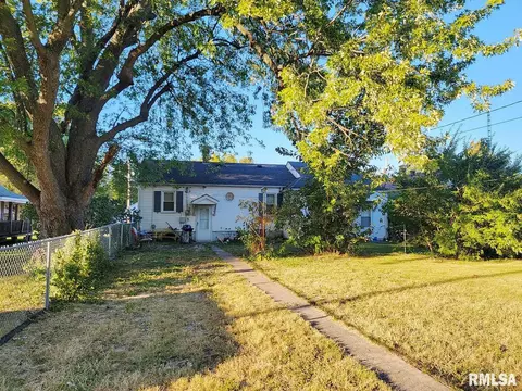 715 E 11th St, Centralia, IL 62801 photo 7