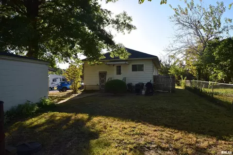712 S Thomas St, Christopher, IL 62822 photo 14