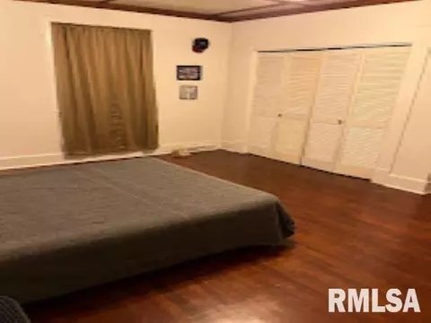 1221 Forest St, Eldorado, IL 62930 photo 11