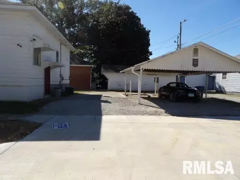 1221 Forest St, Eldorado, IL 62930 photo 18