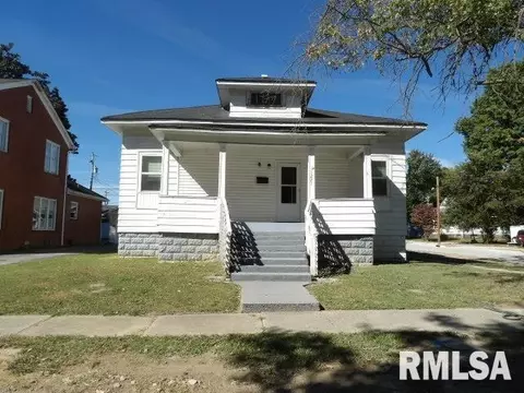 1221 Forest St, Eldorado, IL 62930 photo 1
