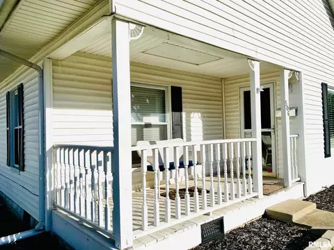 506 S Thomas St, Christopher, IL 62822 photo 23