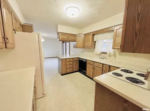 5 Deer Path Ln, Salem, IL 62881 photo 5