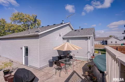 800 Washington St, Saint Libory, IL 62282 photo 41