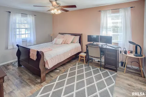 800 Washington St, Saint Libory, IL 62282 photo 17