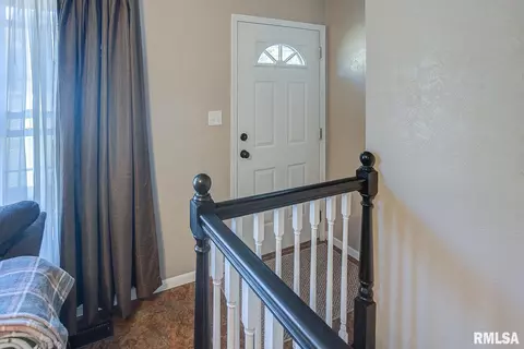 800 Washington St, Saint Libory, IL 62282 photo 4