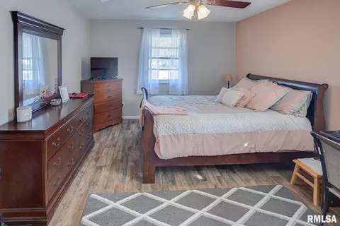 800 Washington St, Saint Libory, IL 62282 photo 18
