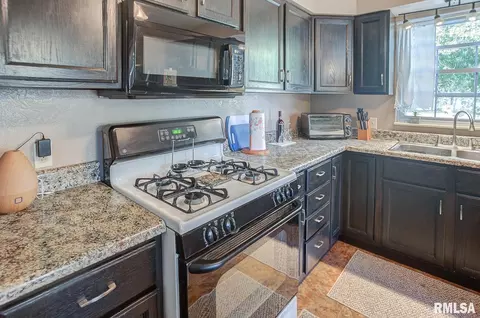 800 Washington St, Saint Libory, IL 62282 photo 12