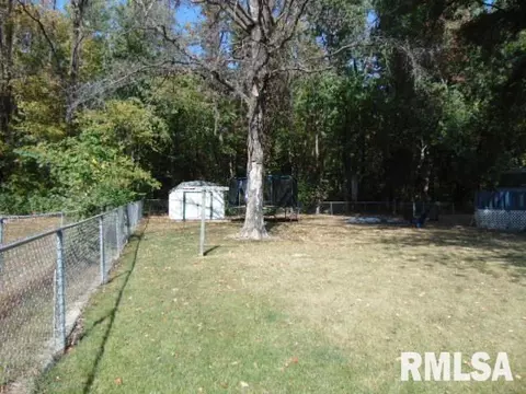 205 Pine Ln, Murphysboro, IL 62966 photo 17