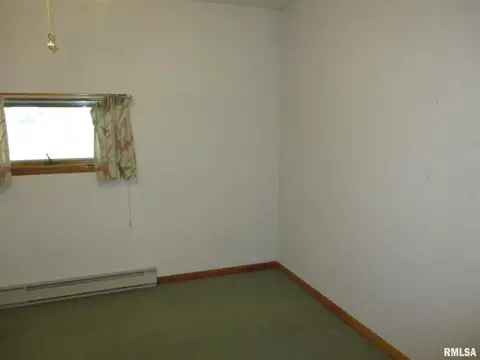 13548 Ewing Rd, Whittington, IL 62897 photo 10