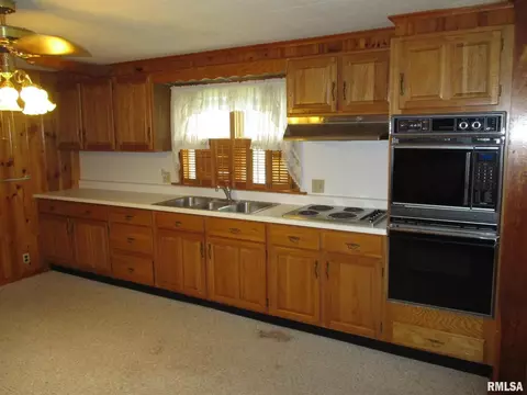 13548 Ewing Rd, Whittington, IL 62897 photo 17