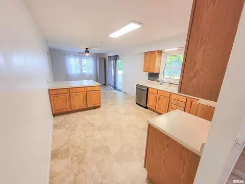 3 Sunset Dr, Flora, IL 62839 photo 15