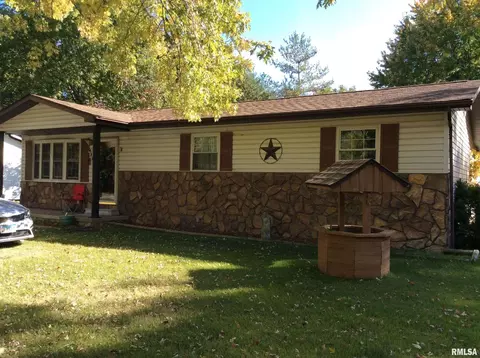 1513 Triangle St, Mount Vernon, IL 62864 photo 1