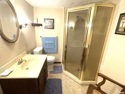 710 E 13th St, Centralia, IL 62801 photo 5