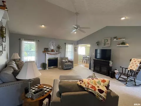 1702 N Smith Ave, Marion, IL 62959 photo 7