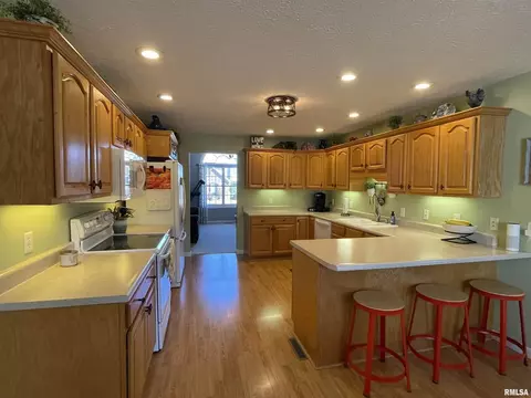 1702 N Smith Ave, Marion, IL 62959 photo 9