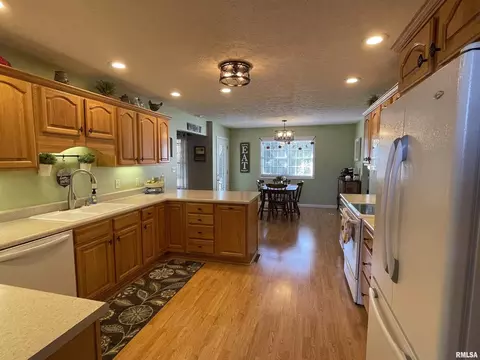 1702 N Smith Ave, Marion, IL 62959 photo 10