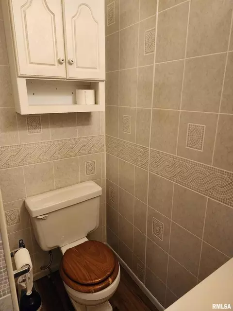 1011 Kirkpatrick St, Benton, IL 62812 photo 7