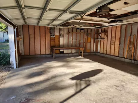 1011 Kirkpatrick St, Benton, IL 62812 photo 20