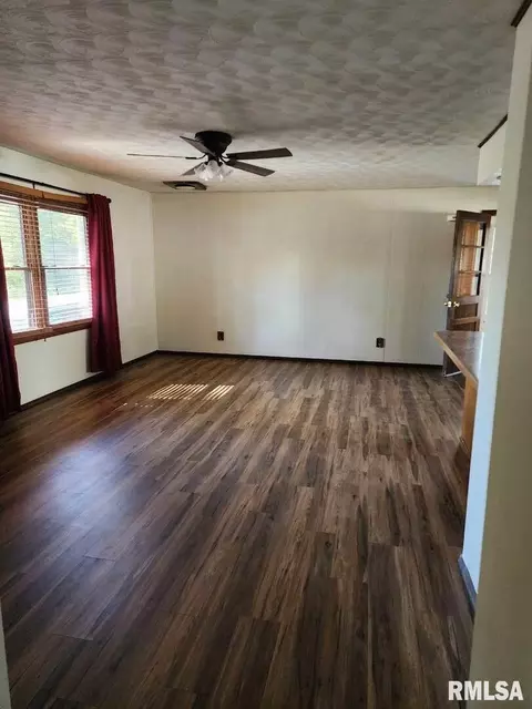 1011 Kirkpatrick St, Benton, IL 62812 photo 26