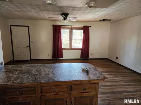 1011 Kirkpatrick St, Benton, IL 62812 photo 28
