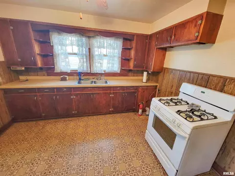 3058 Blue Mound Rd, Flora, IL 62839 photo 23
