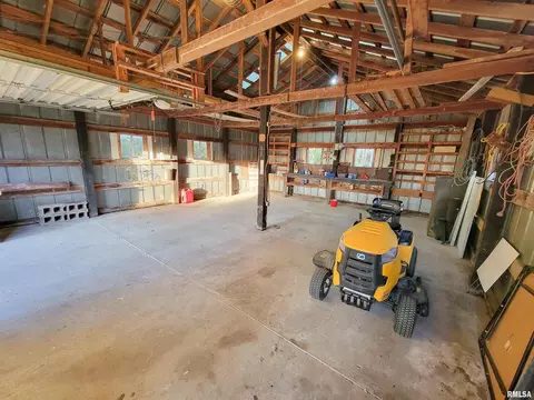3058 Blue Mound Rd, Flora, IL 62839 photo 51