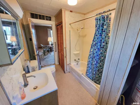 3058 Blue Mound Rd, Flora, IL 62839 photo 41