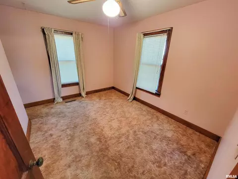 3058 Blue Mound Rd, Flora, IL 62839 photo 33
