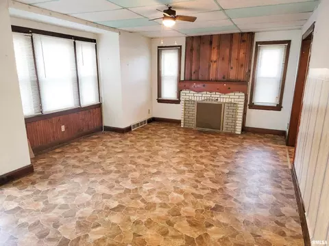 240 Fair Ave, Flora, IL 62839 photo 7